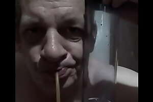 bisexual gay mark wright loves the taste of piss can he have yours
