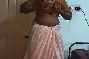 Hot Mallu Aunty Nude Selfie And Fingering For father in law