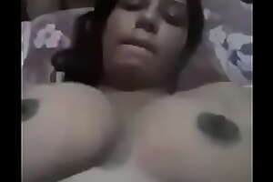 वीडियो कॉल में तमिल पत्नी को नंगा